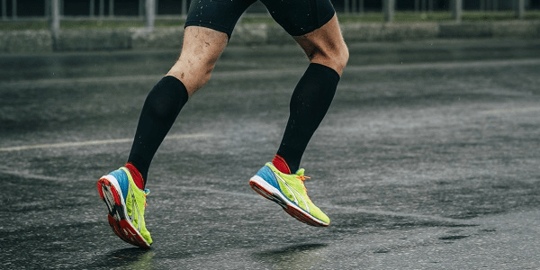 Improve the Blood Flow in Your Legs with Sports Compression Socks!