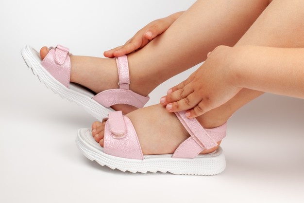 Buying Checklist for Kids Slide Sandals- What to Look For